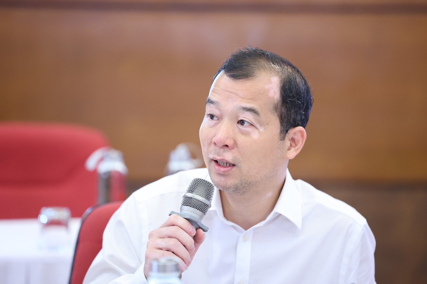 Ông Quang Huy cho biết giảm giá ngay lập tức không phải là cách duy nhất để thu hút người mua ô tô điện khí hóa. Ông Quang Huy cho biết giảm giá ngay lập tức không phải là cách duy nhất để thu hút người mua ô tô điện khí hóa.