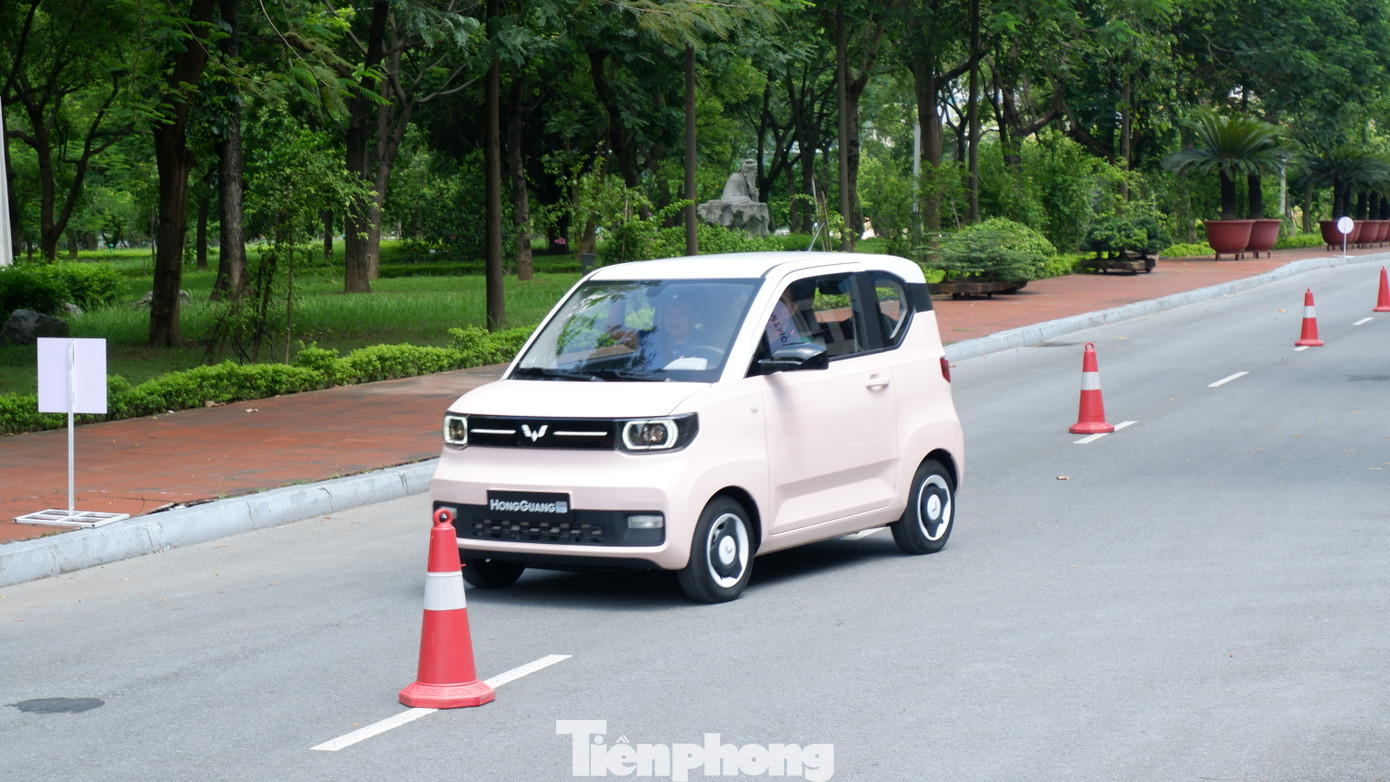 Tốc độ tối đa của xe đạt 100 km/h. Ảnh: Nguyên Vũ. Tốc độ tối đa của xe đạt 100 km/h. Ảnh: Nguyên Vũ.