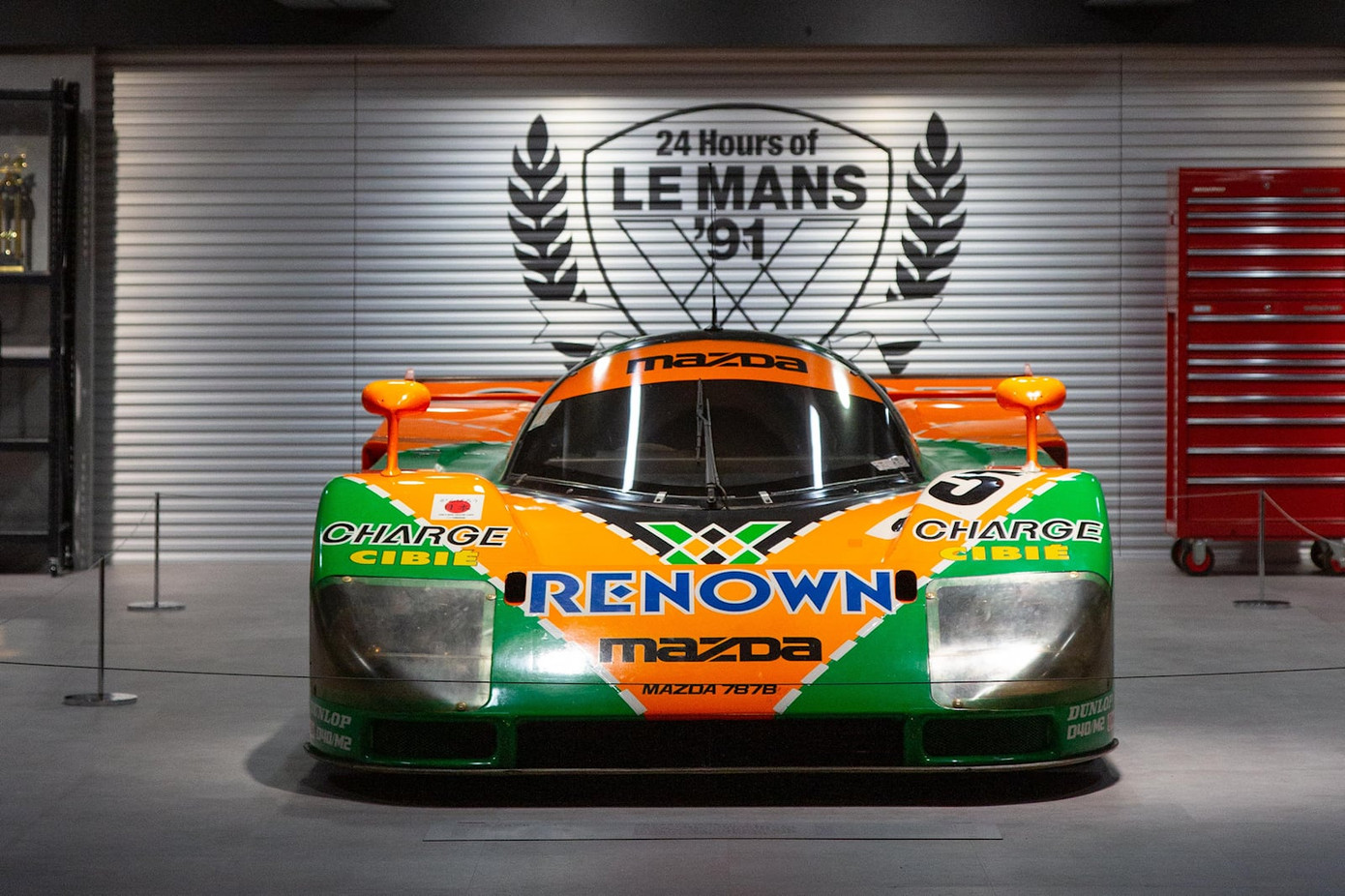 Khu vực 4 thể hiện tinh thần ngạo nghễ của thương hiệu bằng cách giới thiệu một số mẫu ô tô thể thao thành công nhất của họ. Do đó, chắc chắn nhà sản xuất không thể quên chiếc 787B. Đây là chiếc xe đua sử dụng động cơ Wankel duy nhất từng giành chiến thắng tại giải đấu huyền thoại 24 Hours of Le Mans.