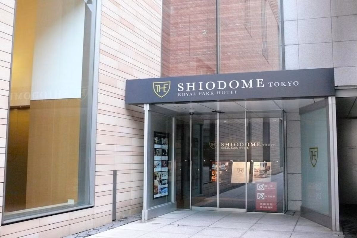 Khách sạn The Royal Park Hotel Iconic Tokyo Shiodome.