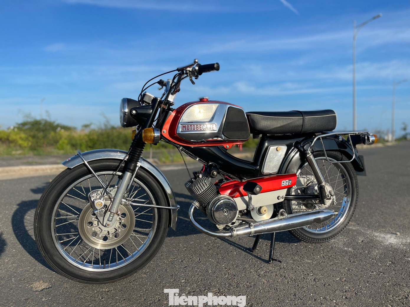 Sau thời gian dài trải nghiệm, anh Đạt cảm thấy hài lòng về chiếc xe từ kiểu dáng cho đến phần động cơ máy chạy mượt và êm ái.