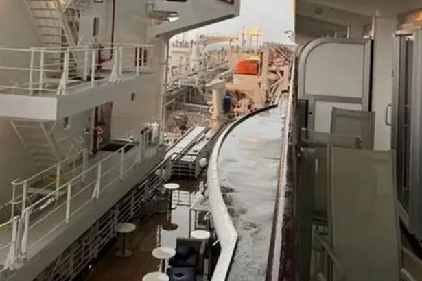 Thời điểm tàu Britannia và tàu chở dầu va chạm.