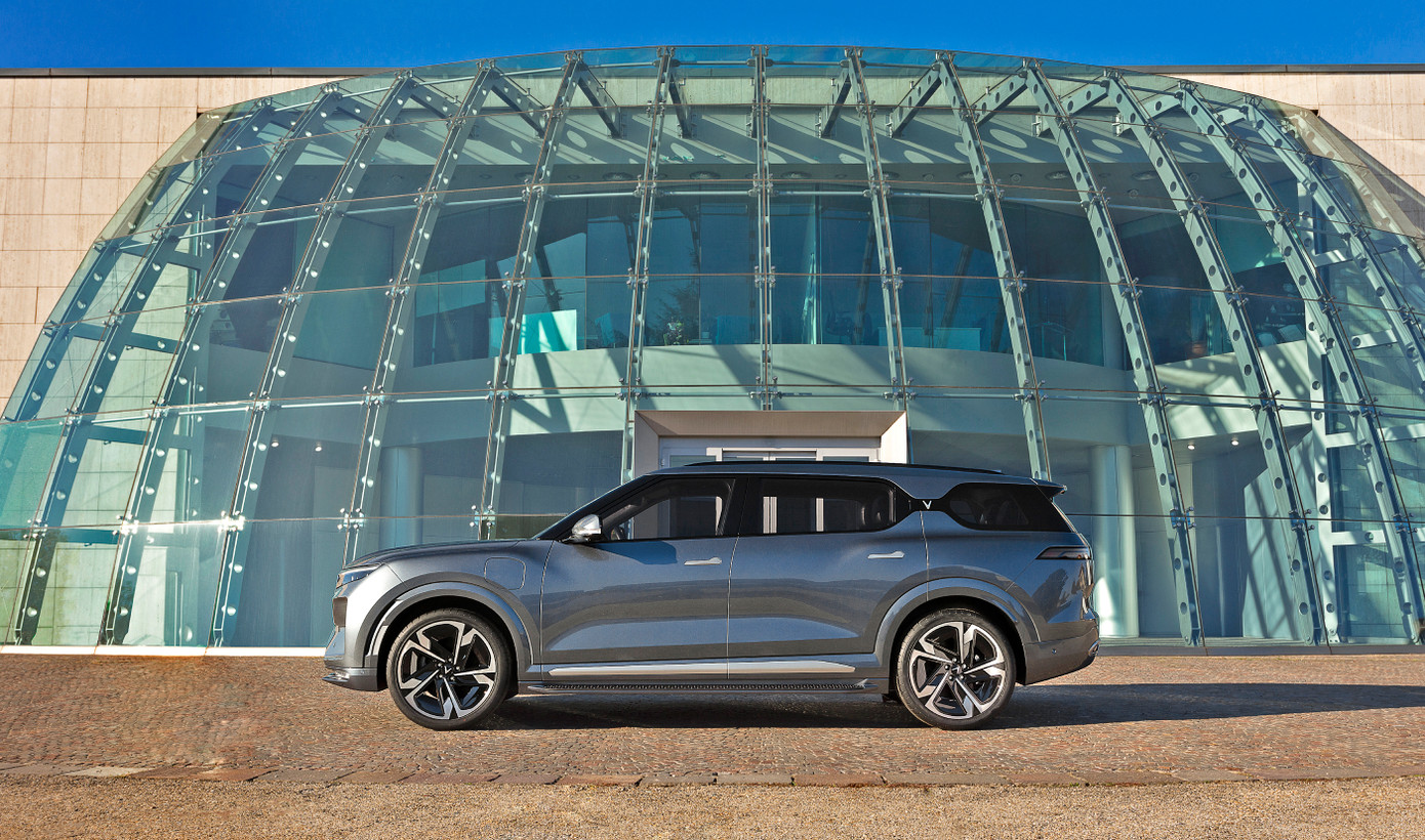 Mẫu SUV chạy điện đạt phạm vi hoạt động lên đến 423 km. Mẫu SUV chạy điện đạt phạm vi hoạt động lên đến 423 km.