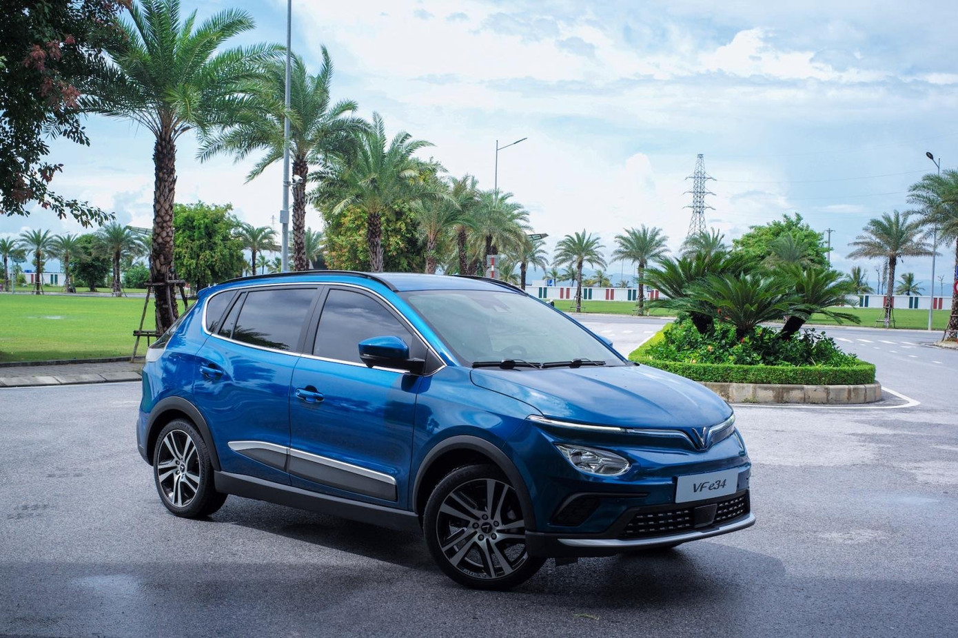 Đề xuất trợ giá 1.000 USD cho mỗi khách hàng mua ô tô điện mới bị bác.