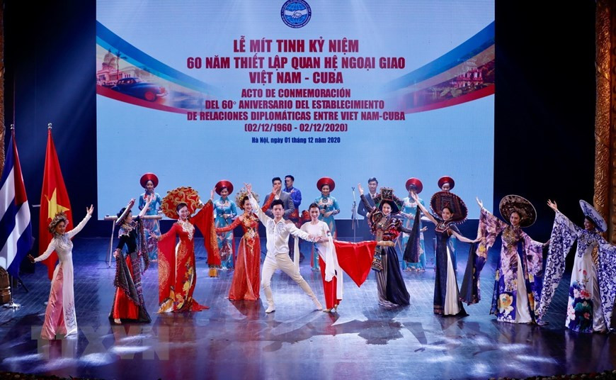 Míttinh kỷ niệm 60 năm Ngày thiết lập quan hệ ngoại giao Việt Nam - Cuba (02/12/1960-02/12/2020) tại Hà Nội. (Ảnh: Dương Giang/TTXVN).