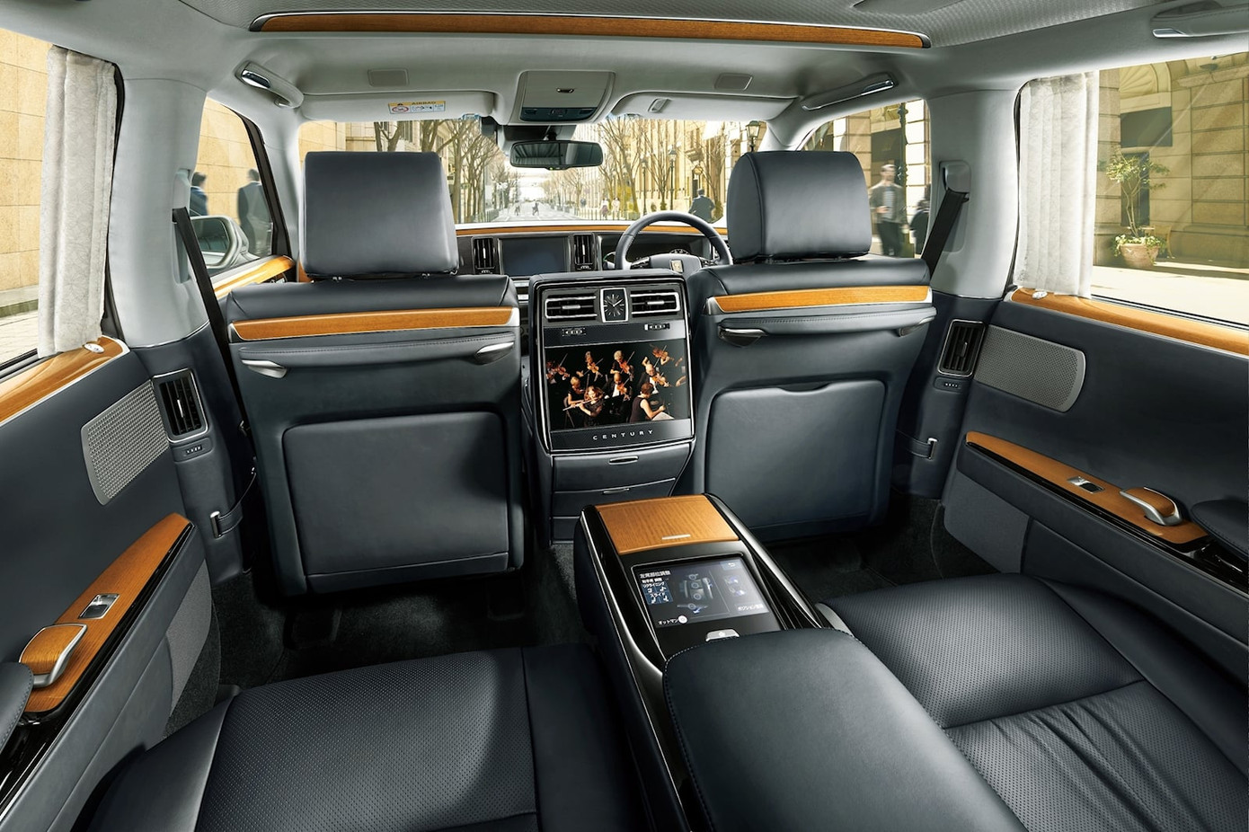 Mẫu SUV hạng sang hứa hẹn sẽ có nội thất xa hoa.