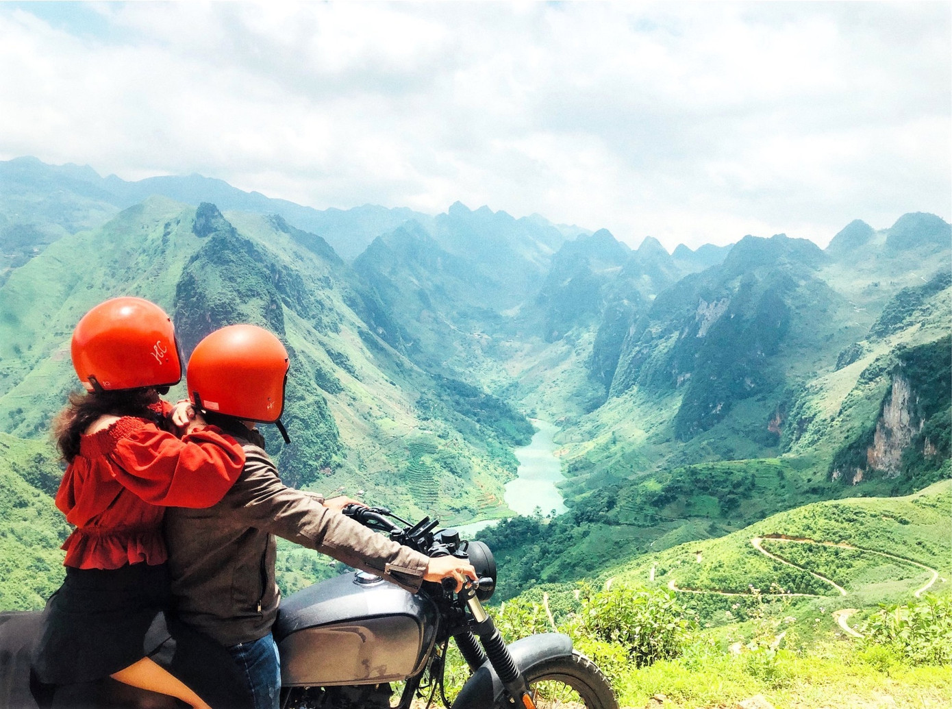 Du lịch Việt Nam ảnh 10 Dù muốn đi bộ để thử sức hay tham gia một hành trình bằng xe máy, Hà Giang sẽ không làm bạn thất vọng. Ảnh: Lê Vinh Đệ.