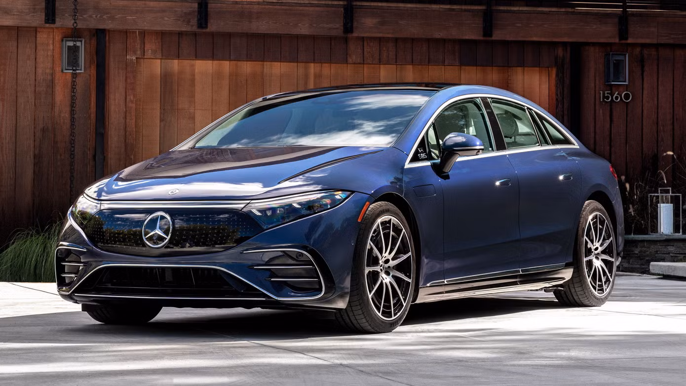 Một số mẫu xe điện khí hóa của Mercedes-Benz đang gặp vấn đề về việc cảnh báo nguy hiểm của pin.
