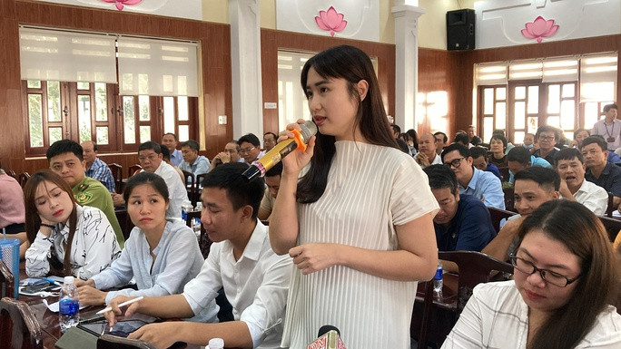 Chị Phương Thảo, một hộ kinh doanh du lịch ven hồ Trị An.