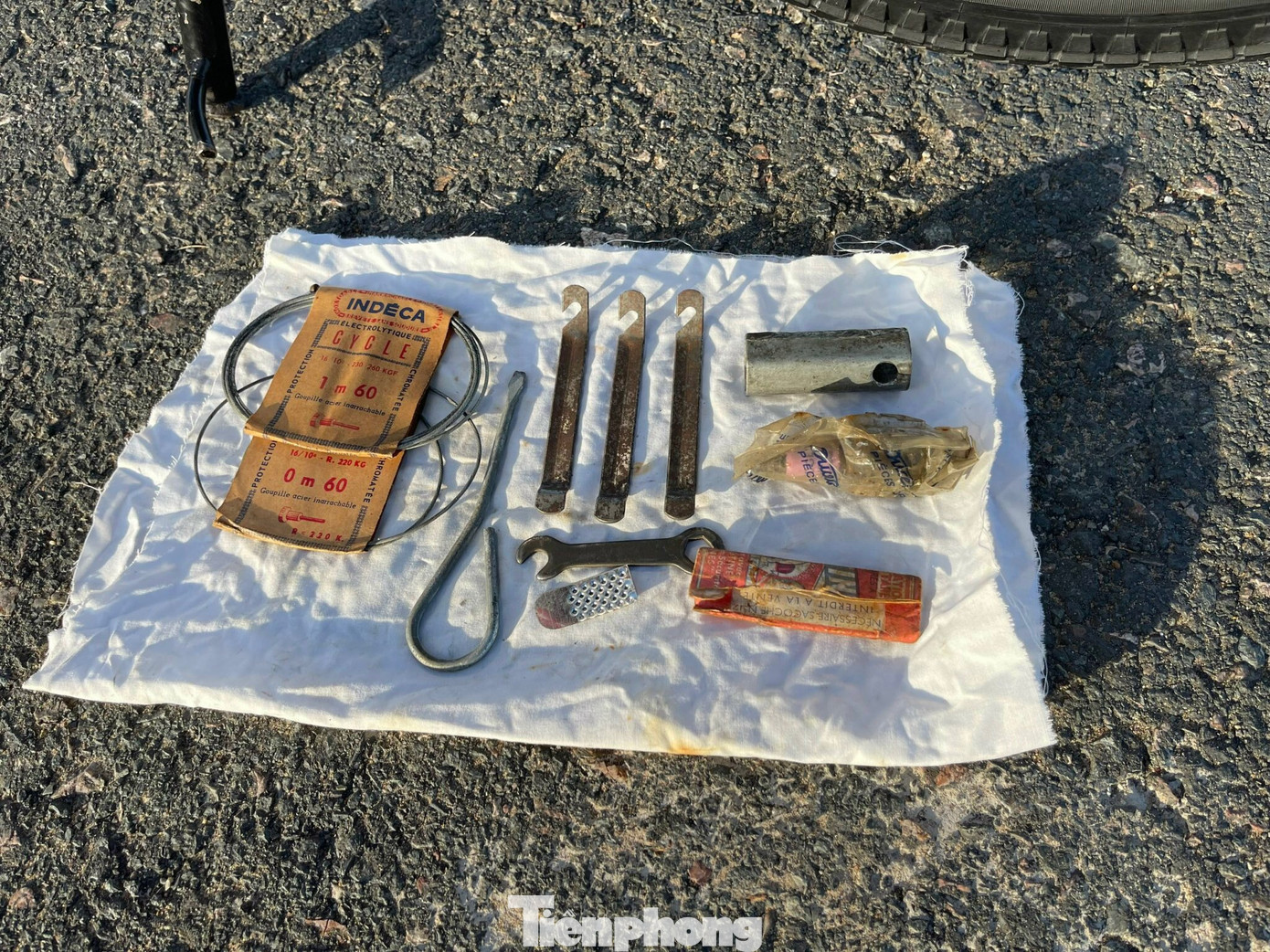 Theo anh Đạt, khi mới mua về, độ nguyên bản của xe lên đến 98%, bao gồm cả bộ phụ kiện sửa xe độc quyền. Vào năm 2020, dân chơi Sài Thành đã sở hữu xe với giá 6.000 USD.