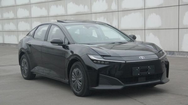 Toyota kết hợp với BYD để sản xuất EV.