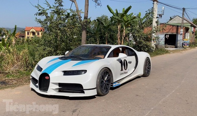 Bugatti Chiron tự chế tại Quảng Ninh. Ảnh: Nhết TV. Bugatti Chiron tự chế tại Quảng Ninh. Ảnh: Nhết TV.