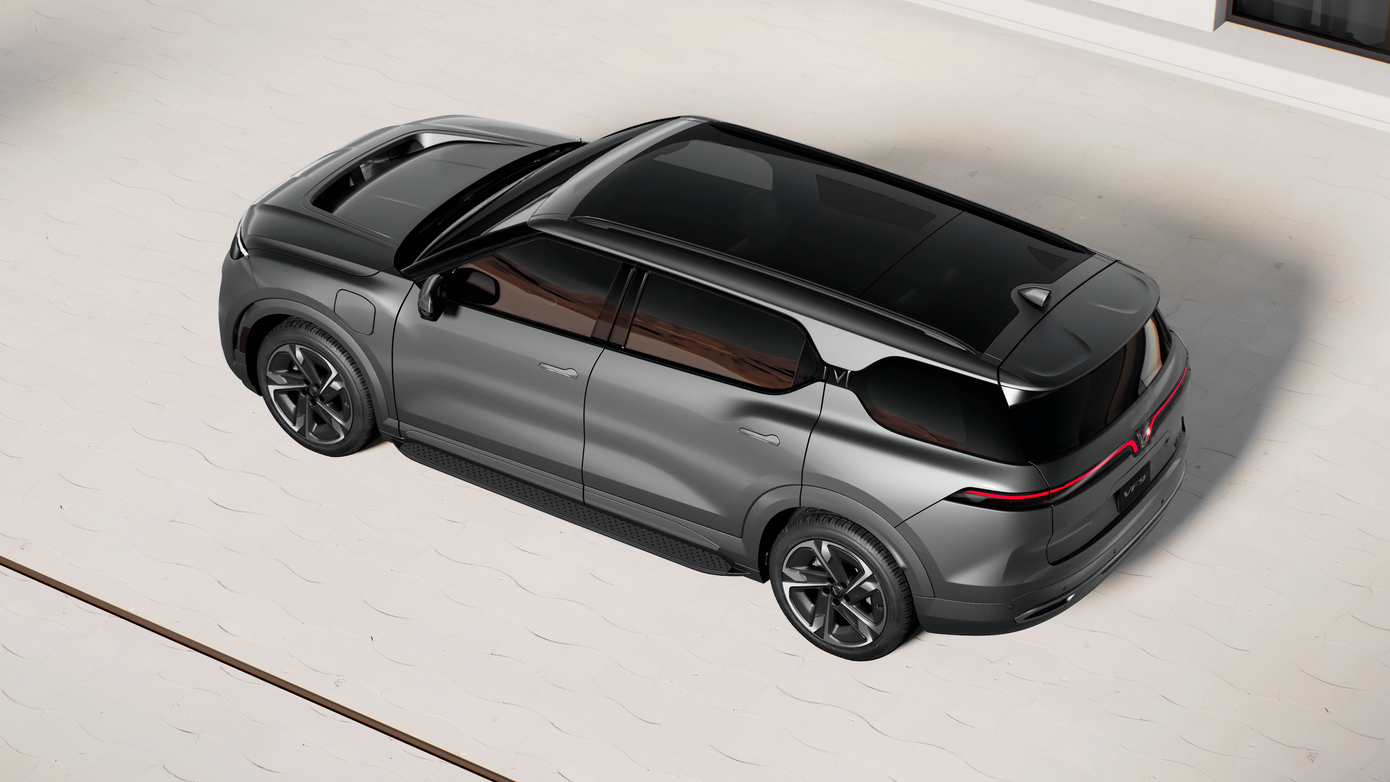 Những sản phẩm của nhà sản xuất VinFast giúp người tiêu dùng Việt sớm có thể sở hữu EV (Electric Vehicle), loại phương tiện đang dần phủ sóng trên toàn cầu. Những sản phẩm của nhà sản xuất VinFast giúp người tiêu dùng Việt sớm có thể sở hữu EV (Electric Vehicle), loại phương tiện đang dần phủ sóng trên toàn cầu.