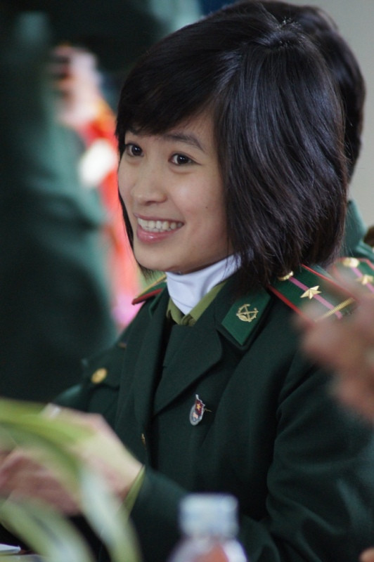 Nữ thiếu úy Biên phòng