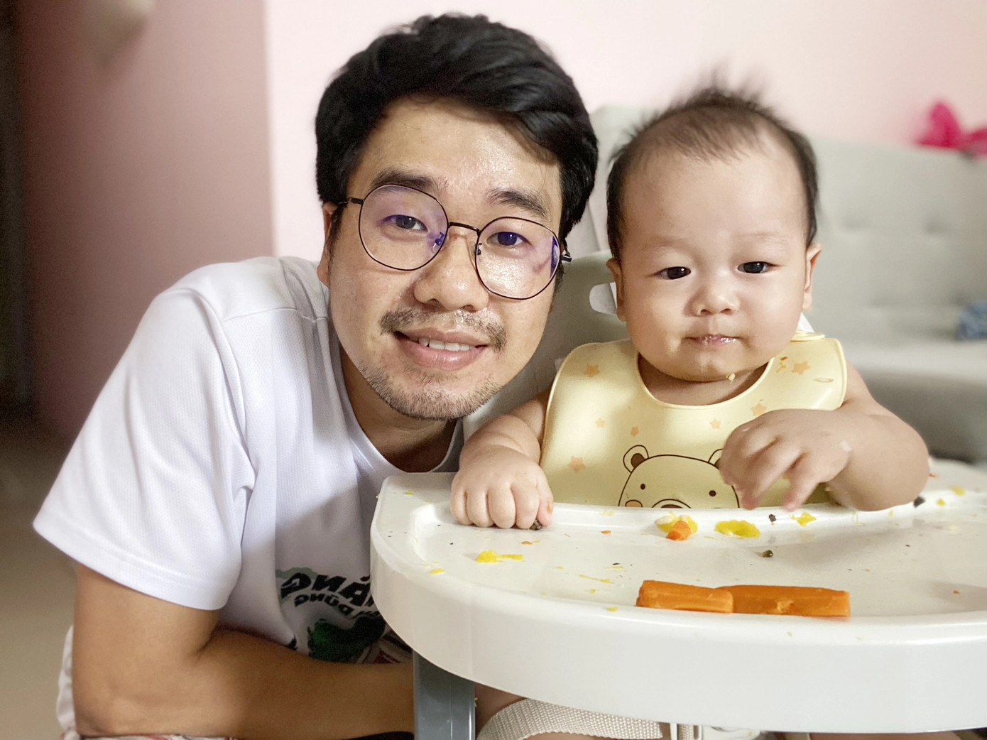 Anh Đức Hải bên con trai (Ảnh: NVCC) Anh Đức Hải bên con trai (Ảnh: NVCC)