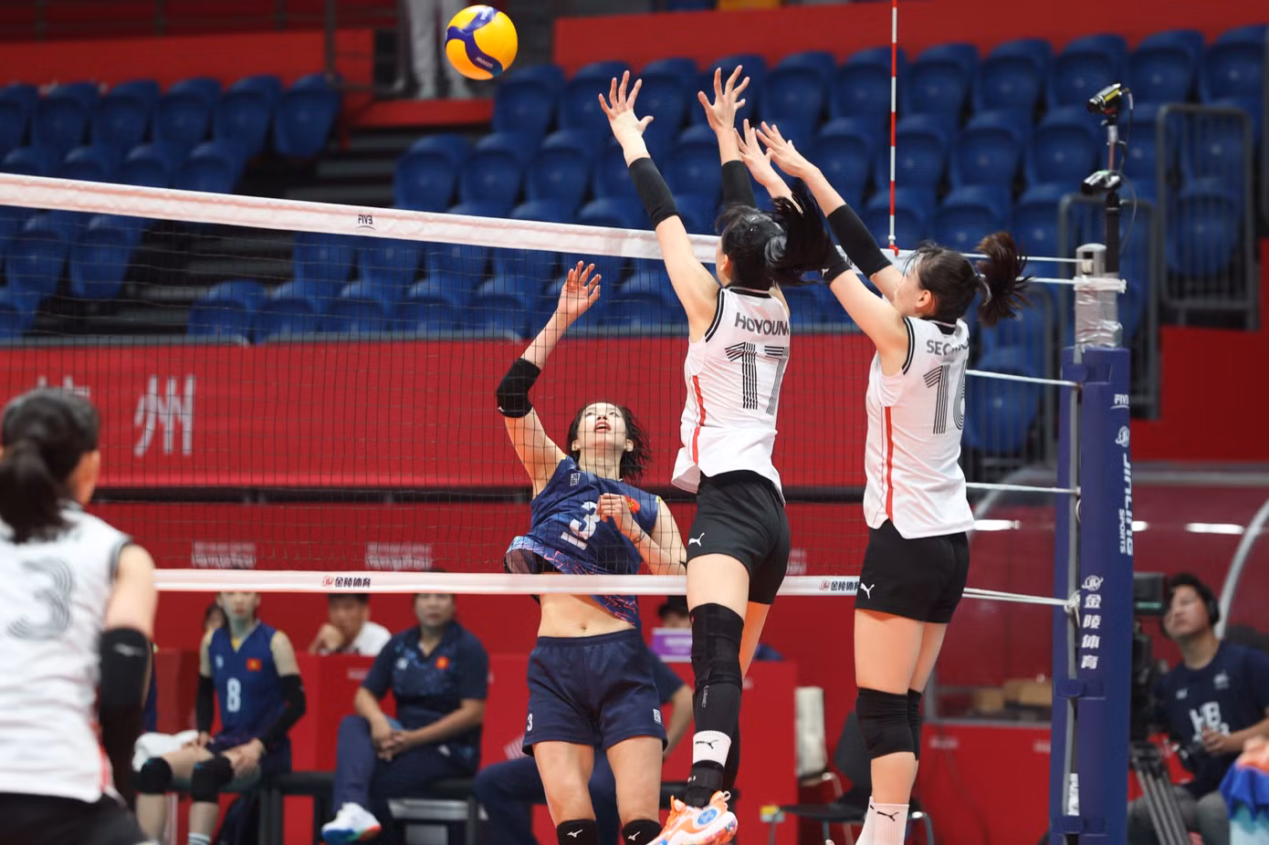 Asiad 19 ngày 1/10: Đội cờ tướng giành huy chương Bạc đồng đội hỗn hợp ảnh 3 Asiad 19 ngày 1/10: Đội cờ tướng giành huy chương Bạc đồng đội hỗn hợp ảnh 3