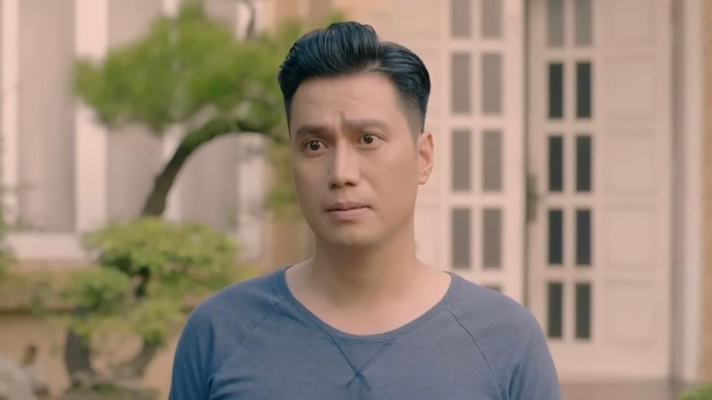 Sau tất cả, Hoàng (Việt Anh) và Phương (Hồng Diễm) không thể nối lại tình xưa. Ảnh: CMH.