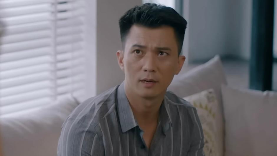 Hùng (Hà Việt Dũng) không vui khi bị vợ nghi ngờ. Ảnh: CMH. Hùng (Hà Việt Dũng) không vui khi bị vợ nghi ngờ. Ảnh: CMH.