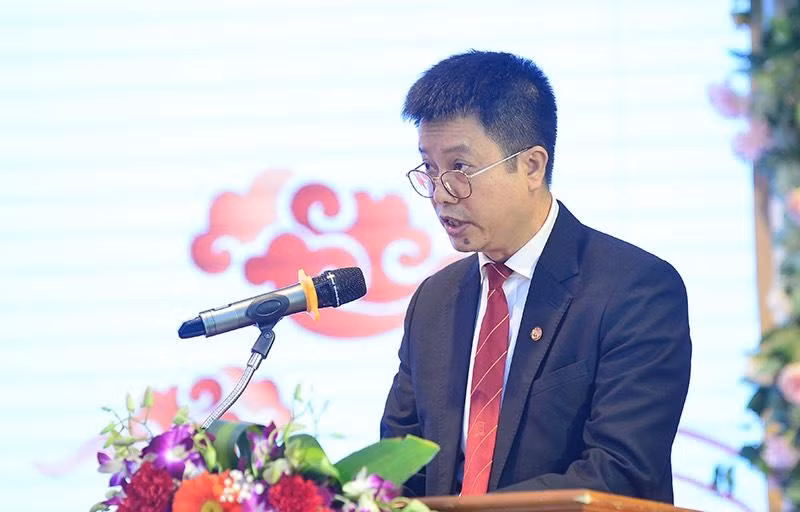 Ông Trần Văn Mạnh, Phó Chủ tịch kiêm Tổng thư ký Liên hiệp các Hội UNESCO Việt Nam khẳng định vai trò của cộng đồng doanh nhân, doanh nghiệp, đặc biệt là doanh nghiệp hưởng lợi từ di sản. Ảnh: Hồng Minh.