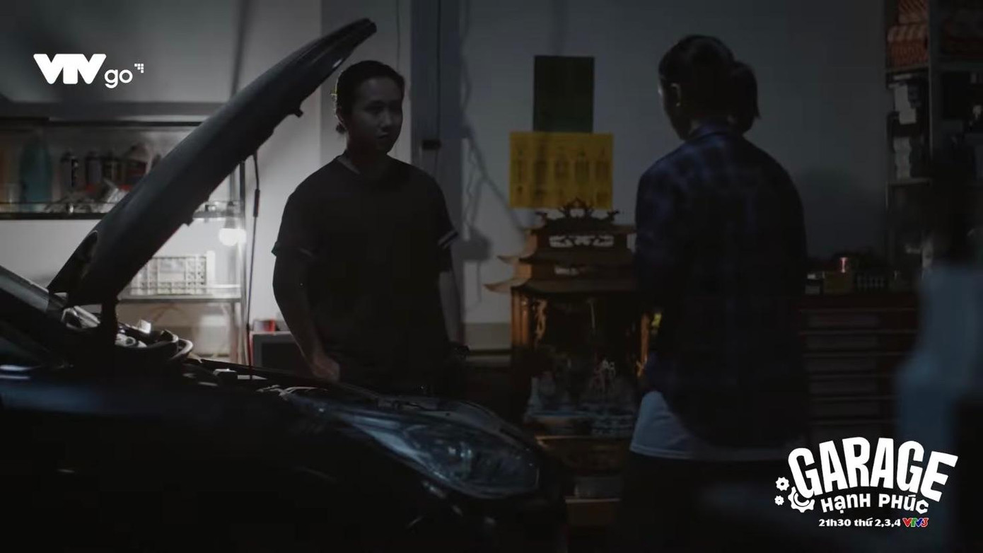 Sơn Ca (Quỳnh Kool) đón vị khách sửa xe chui đầu tiên Sơn Ca (Quỳnh Kool) đón vị khách sửa xe chui đầu tiên