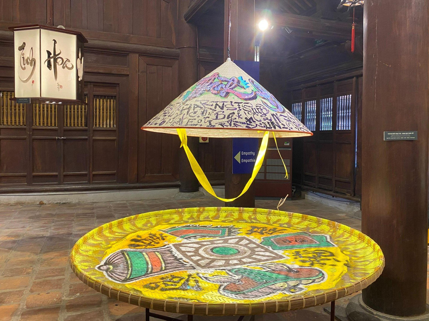 Tác phẩm "Thành đức đạt tài - Vinh quy bái tổ" Tác phẩm "Thành đức đạt tài - Vinh quy bái tổ"