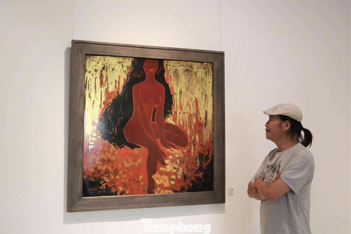 Họa sĩ Ngô Thành Nhân quan niệm thành công của triển lãm Vẽ phái đẹp đối với anh không phải số lượng người đến xem hay người mua tranh. "Với khối lượng công việc, sáng tác được nhiều tác phẩm chính là thành công lớn", họa sĩ Ngô Thành Nhân nói với Tiền Phong.