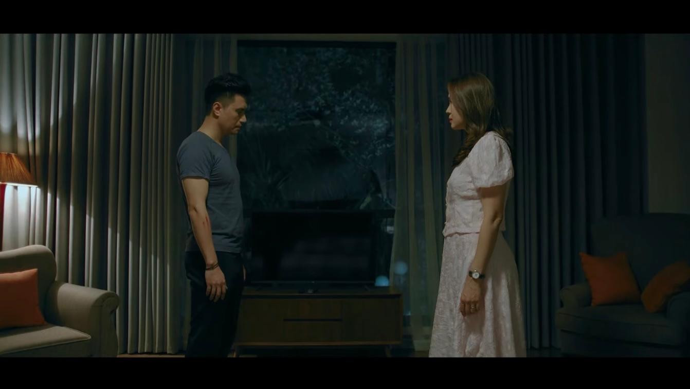 Phương (Hồng Diễm) quyết định ly thân với Hoàng (Việt Anh). Ảnh: CMH.