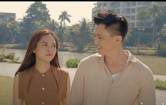 Nguyệt (Thu Quỳnh) cảm thấy may mắn khi có người chồng như Hùng (Hà Việt Dũng). Ảnh: CMH. Nguyệt (Thu Quỳnh) cảm thấy may mắn khi có người chồng như Hùng (Hà Việt Dũng). Ảnh: CMH.