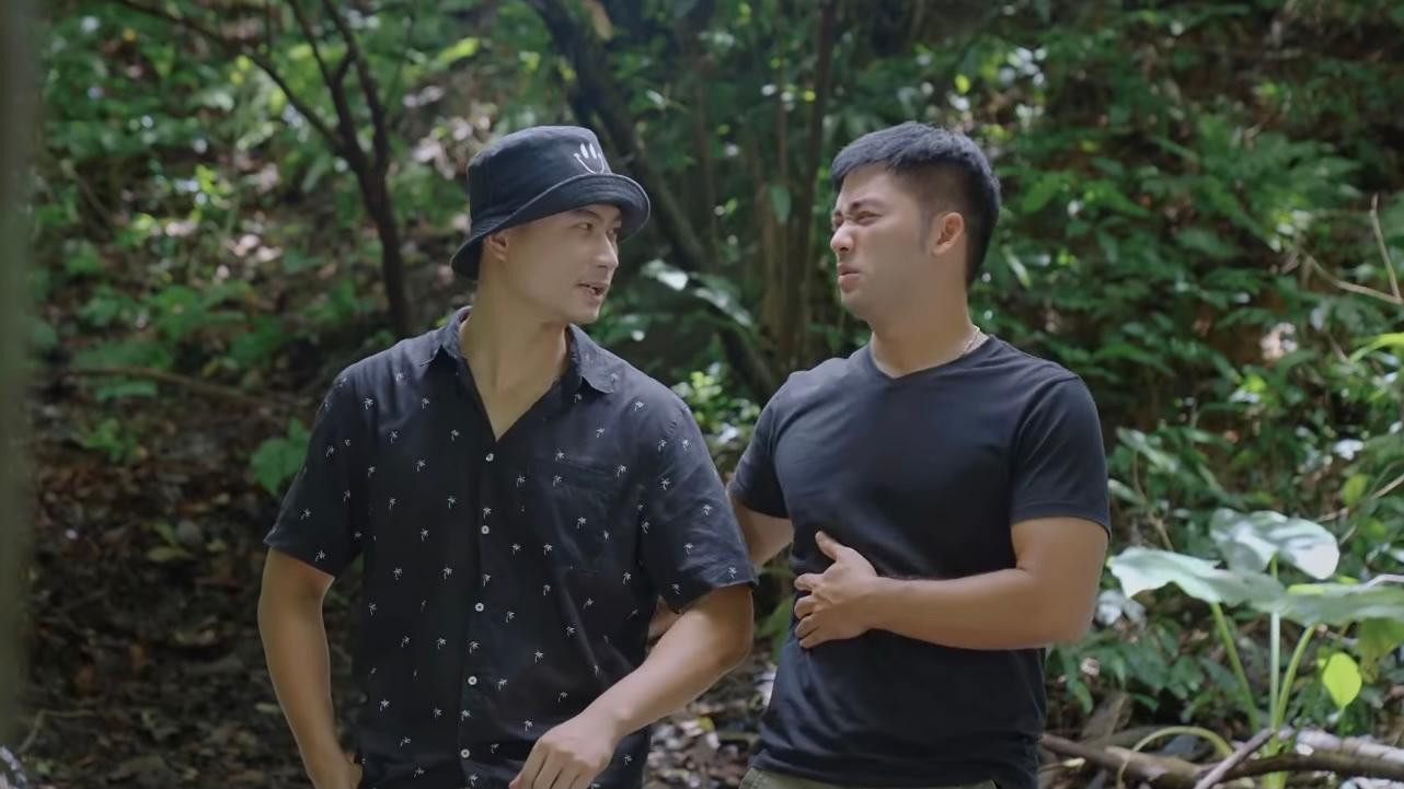 Khải (Bảo Anh) chủ động nhận lỗi với Trung (Duy Hưng). Ảnh: CMH. Khải (Bảo Anh) chủ động nhận lỗi với Trung (Duy Hưng). Ảnh: CMH.