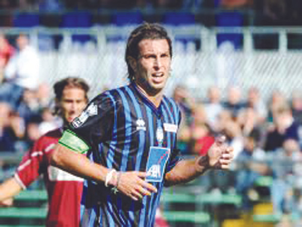 Cựu đội trưởng Atalanta, Cristiano Doni, bị bắt năm ngoái vì nghi tham gia dàn xếp kết quả trận đấu 