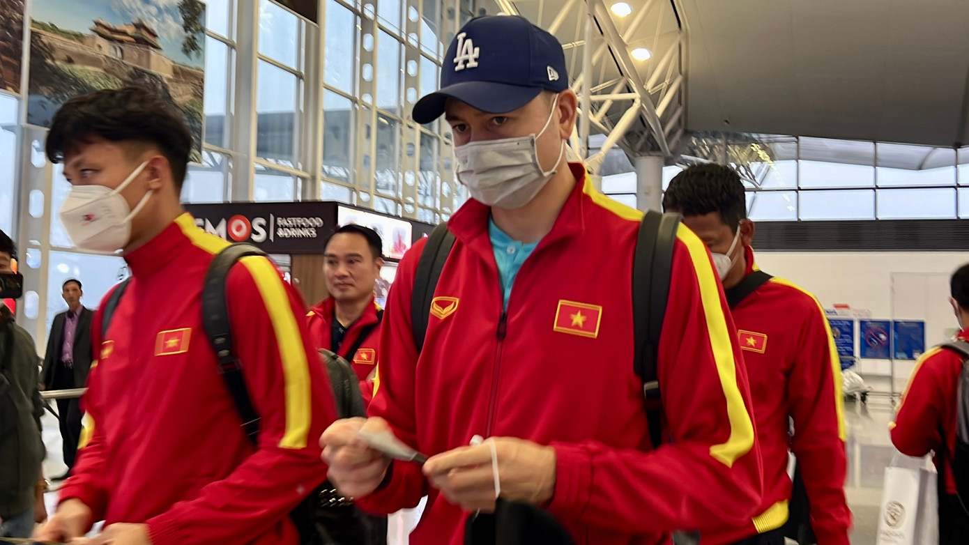 Thủ môn Đặng Văn Lâm và hậu vệ Quế Ngọc Hải, 2 chốt chặn quan trọng ở hàng phòng ngự đội tuyển Việt Nam. (ảnh Hữu Phạm) Thủ môn Đặng Văn Lâm và hậu vệ Quế Ngọc Hải, 2 chốt chặn quan trọng ở hàng phòng ngự đội tuyển Việt Nam. (ảnh Hữu Phạm)