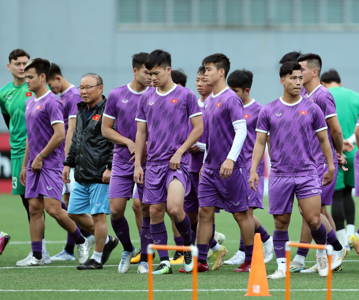HLV Park Hang-seo chỉ còn dẫn dắt đội tuyển Việt Nam hết AFF Cup 2022. Ông có chịu tác động tâm lý vì chuyện riêng của mình? (ảnh Hữu Phạm) HLV Park Hang-seo chỉ còn dẫn dắt đội tuyển Việt Nam hết AFF Cup 2022. Ông có chịu tác động tâm lý vì chuyện riêng của mình? (ảnh Hữu Phạm)