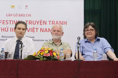 Các họa sĩ, chuyên gia truyện tranh người Bỉ nhắn nhủ “Hãy tạo ra độc giả người lớn cho truyện tranh”