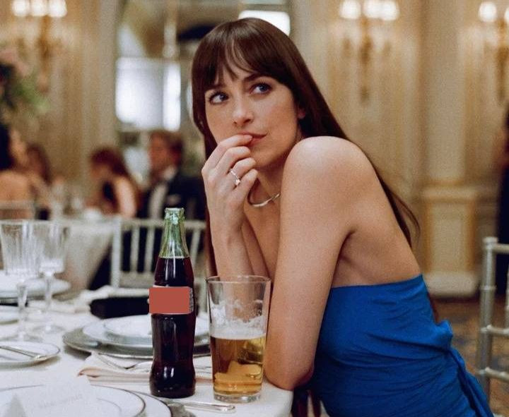 Dakota Johnson đang trong quá trình quảng bá phim mới, Materialists. Dakota Johnson đang trong quá trình quảng bá phim mới, Materialists.