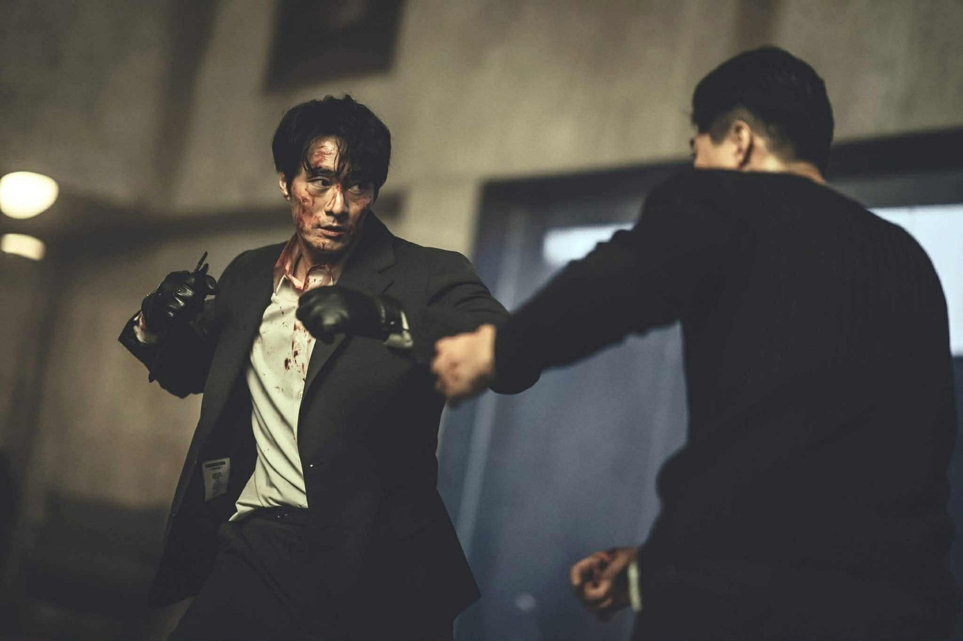 So Ji Sub tái xuất màn ảnh với vai gangster. So Ji Sub tái xuất màn ảnh với vai gangster.