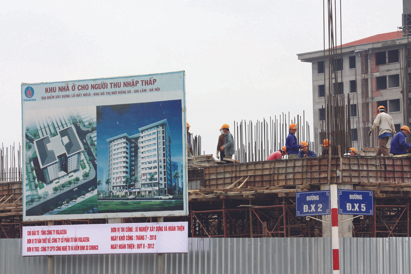 Dự án nhà TNT ở Đặng Xá (Gia Lâm - HN) năm 2012 bàn giao nhà, giá tới 11,6 triệu đồng/m2