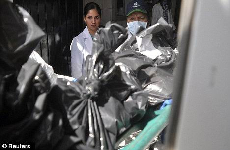 Các thi thể được tìm thấy trong vụ thảm sát hôm thứ tư tuần trước