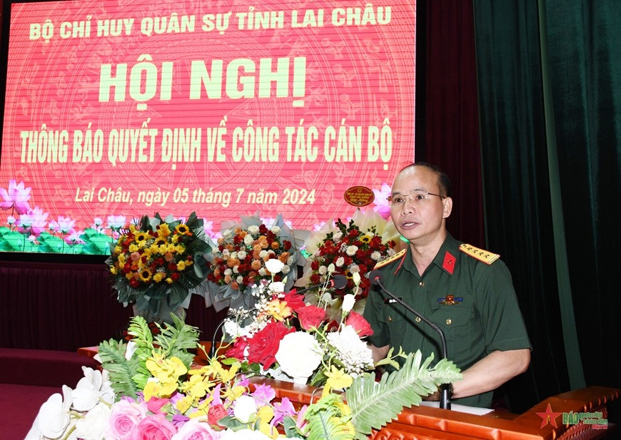 Đại tá Đặng Vĩnh Thụy - Chỉ huy trưởng Bộ CHQS tỉnh Lai Châu, phát biểu tại hội nghị. Ảnh: QĐND. Đại tá Đặng Vĩnh Thụy - Chỉ huy trưởng Bộ CHQS tỉnh Lai Châu, phát biểu tại hội nghị. Ảnh: QĐND.