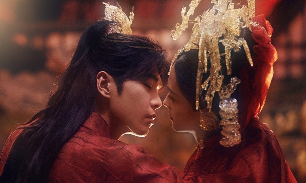 Khánh Dư Niên 2 khiến khán giả hài lòng sau 5 năm chờ đợi. Khánh Dư Niên 2 khiến khán giả hài lòng sau 5 năm chờ đợi.