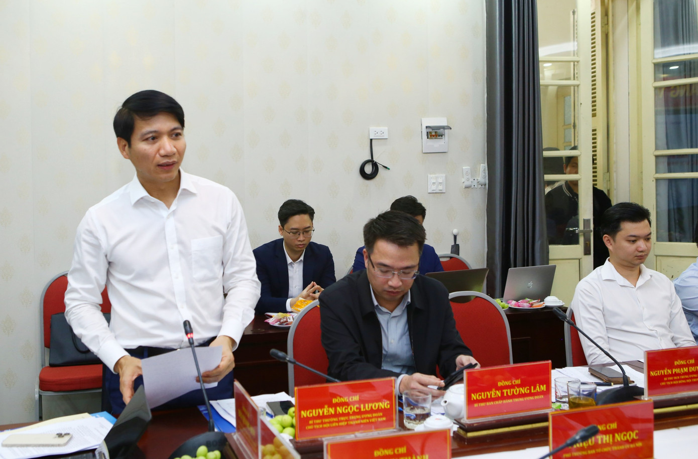 Bí thư thường trực T.Ư Đoàn, Chủ tịch Hội LHTN Việt Nam Nguyễn Ngọc Lương phát biểu tại hội nghị. Ảnh: Vương Đức