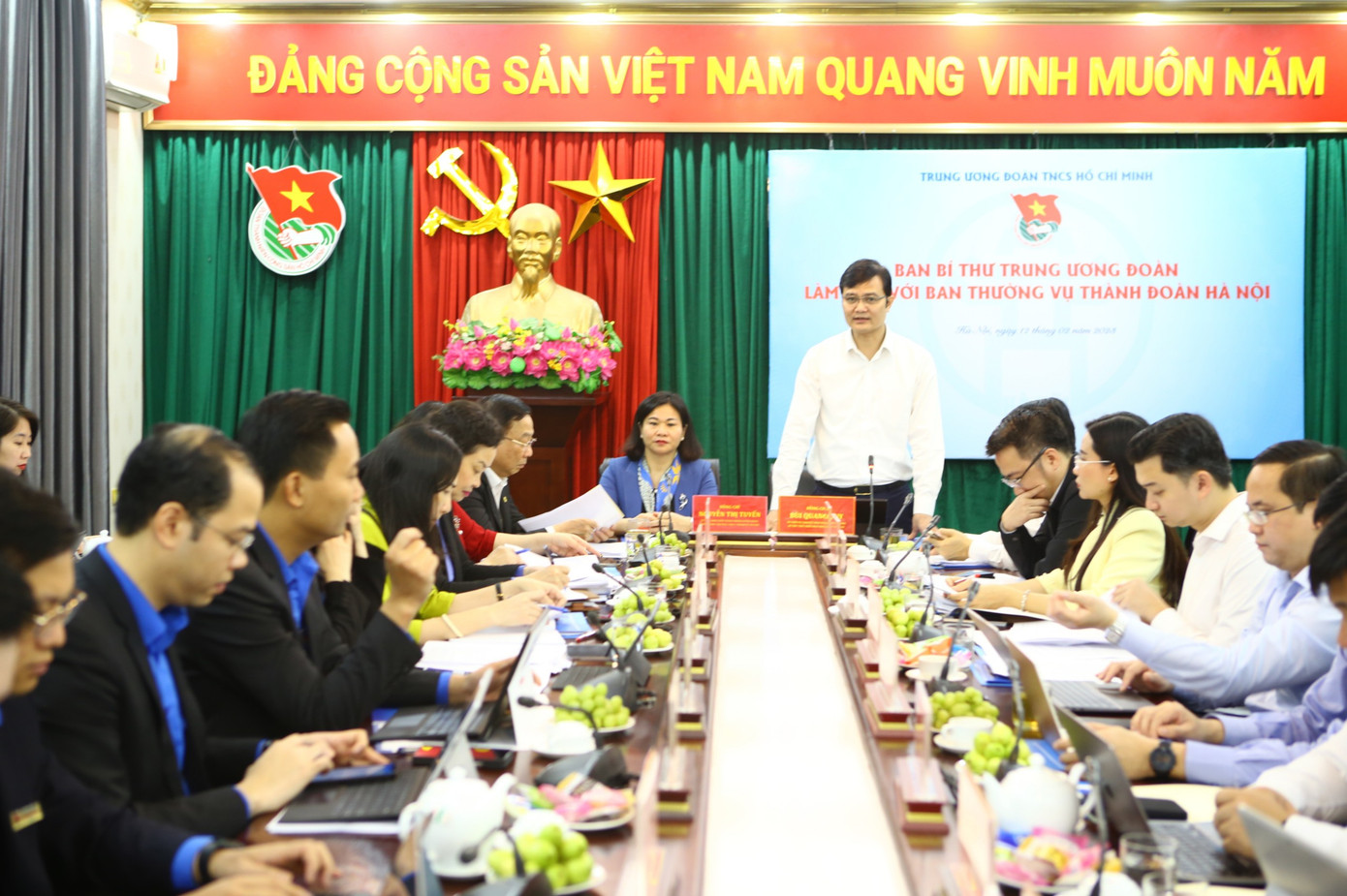 Bí thư thứ nhất T.Ư Đoàn Bùi Quang Huy phát biểu tại buổi làm việc. Ảnh: Vương Đức