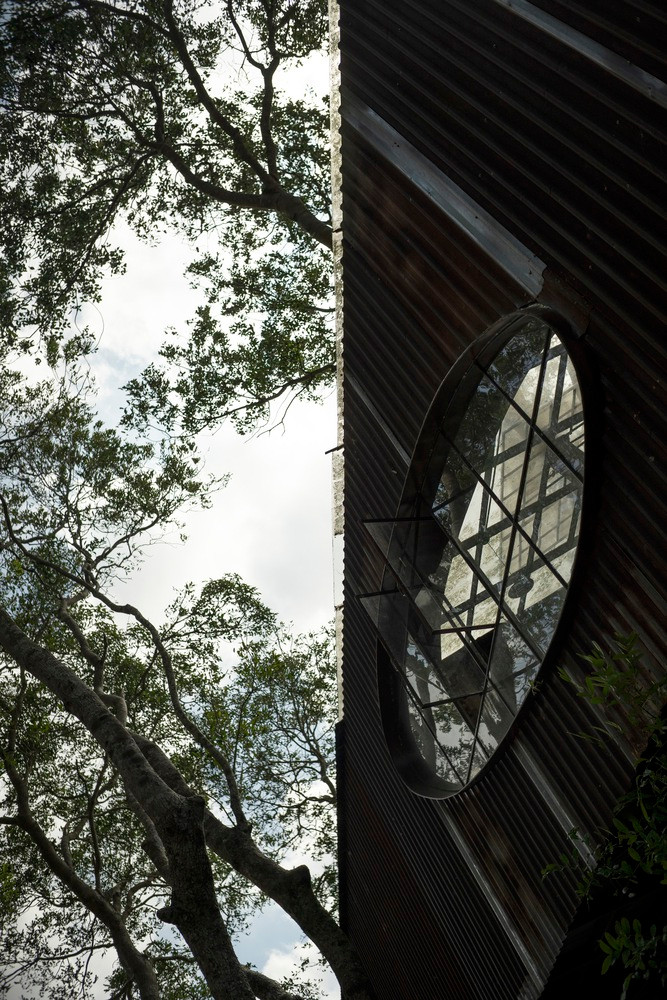 Tổng thể công trình và các không gian hài hòa với bối cảnh hiện hữu, mang đến khả năng tương tác và kết nối giữa “con người với con người”, “con người với – thiên nhiên” mang đến sự trải nghiệm, và tình yêu cuộc sống. Tổng thể công trình và các không gian hài hòa với bối cảnh hiện hữu, mang đến khả năng tương tác và kết nối giữa “con người với con người”, “con người với – thiên nhiên” mang đến sự trải nghiệm, và tình yêu cuộc sống.