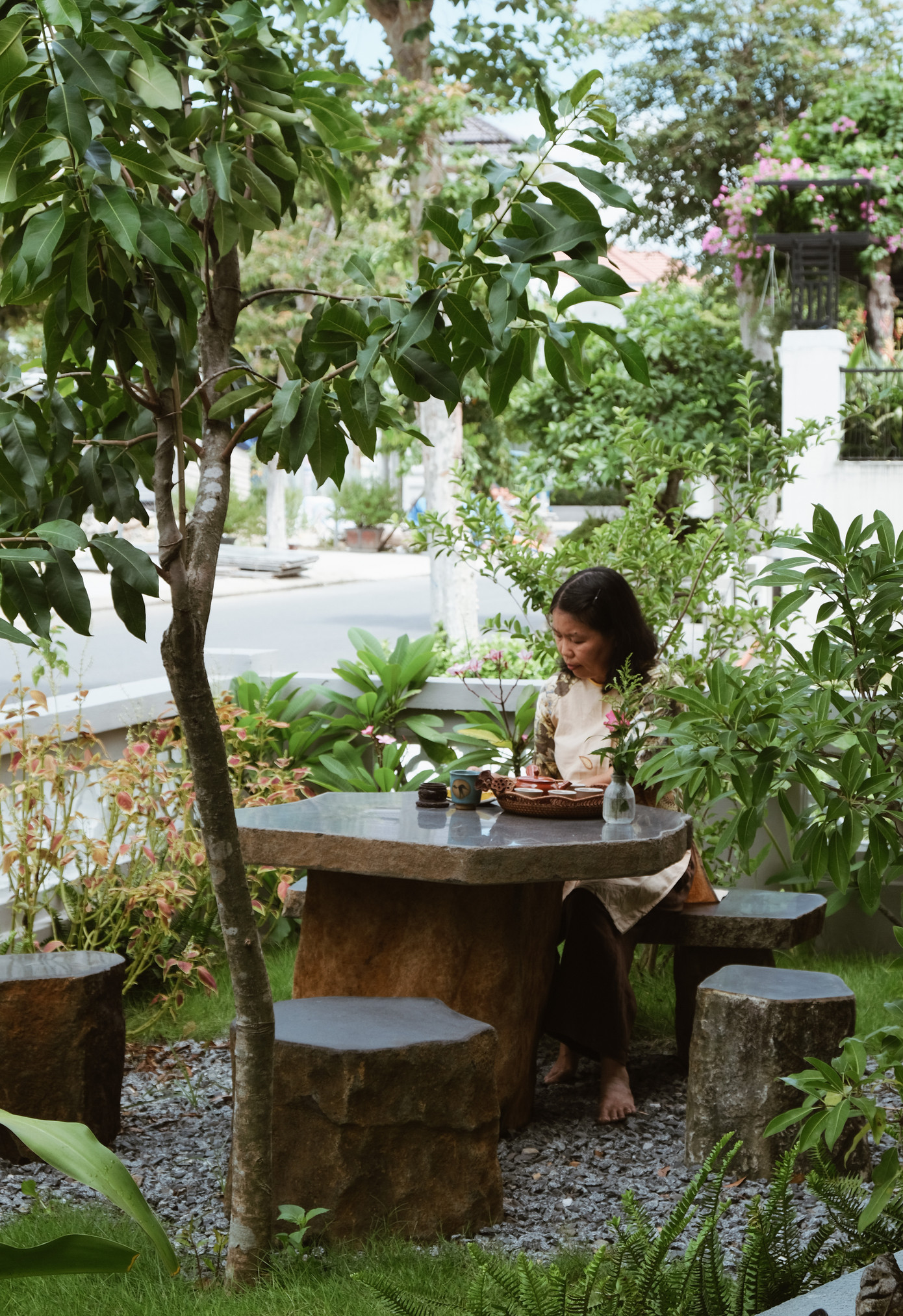 Toàn bộ các không gian đều định hướng mở, các góc nhìn hướng ra sân vườn để kết nối cuộc sống với thiên nhiên. Toàn bộ các không gian đều định hướng mở, các góc nhìn hướng ra sân vườn để kết nối cuộc sống với thiên nhiên.