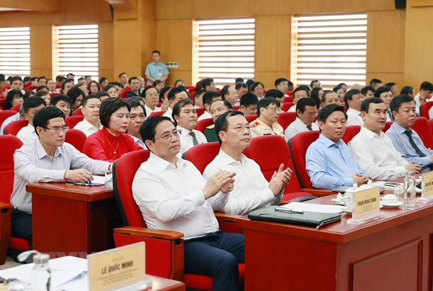 Thủ tướng Phạm Minh Chính và các đại biểu tham dự buổi làm việc với Hội Nhà báo Việt Nam. (Ảnh: Dương Giang/TTXVN) Thủ tướng Phạm Minh Chính và các đại biểu tham dự buổi làm việc với Hội Nhà báo Việt Nam. (Ảnh: Dương Giang/TTXVN)