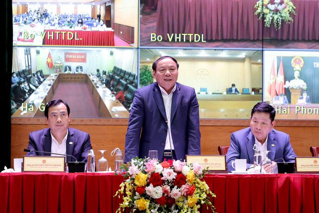 Bộ VHTTDL và Ban IV phối hợp thống nhất ý kiến đề xuất Chính phủ công bố thời điểm mở cửa hoàn toàn du lịch quốc tế. Ảnh: Tổ Quốc Bộ VHTTDL và Ban IV phối hợp thống nhất ý kiến đề xuất Chính phủ công bố thời điểm mở cửa hoàn toàn du lịch quốc tế. Ảnh: Tổ Quốc