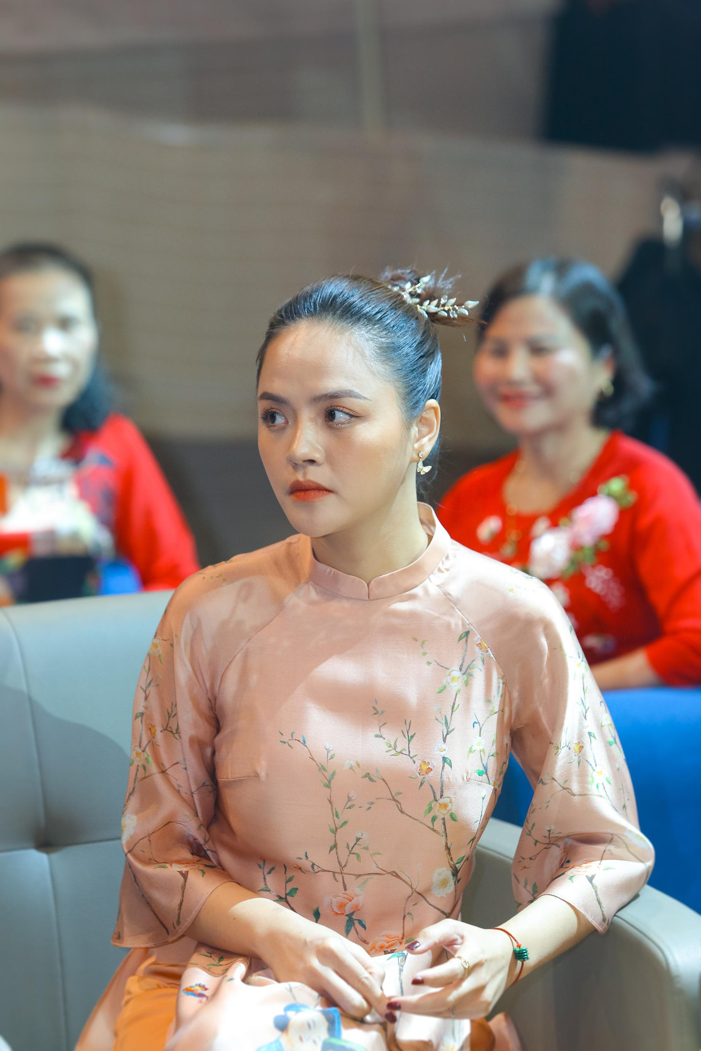 Diễn viên Thu Quỳnh-một trong số khách mời đặc biệt của Mùa đoàn tụ 2022. Diễn viên Thu Quỳnh-một trong số khách mời đặc biệt của Mùa đoàn tụ 2022.