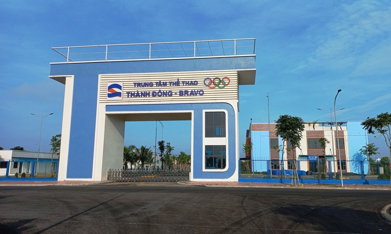 Công ty CP Đầu tư BĐS Thành Đông đã chiếm gần 8.783,0m2 đất phi nông nghiệp tại Khu đô thị mới phía Nam thành phố Hải Dương để xây dựng Trung tâm thể thao Liên Hồng nhưng chưa hoàn thành thủ tục cho thuê đất. Ảnh: Vị Thủy.