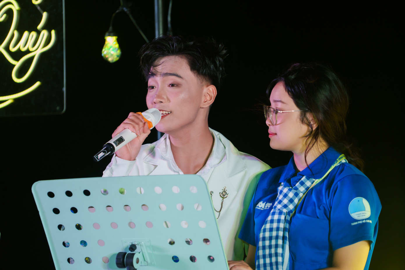 Bạn trẻ mang đến những nhạc khúc ý nghĩa về gia đình, mái ấm thân thương của mỗi người. Bạn trẻ mang đến những nhạc khúc ý nghĩa về gia đình, mái ấm thân thương của mỗi người.