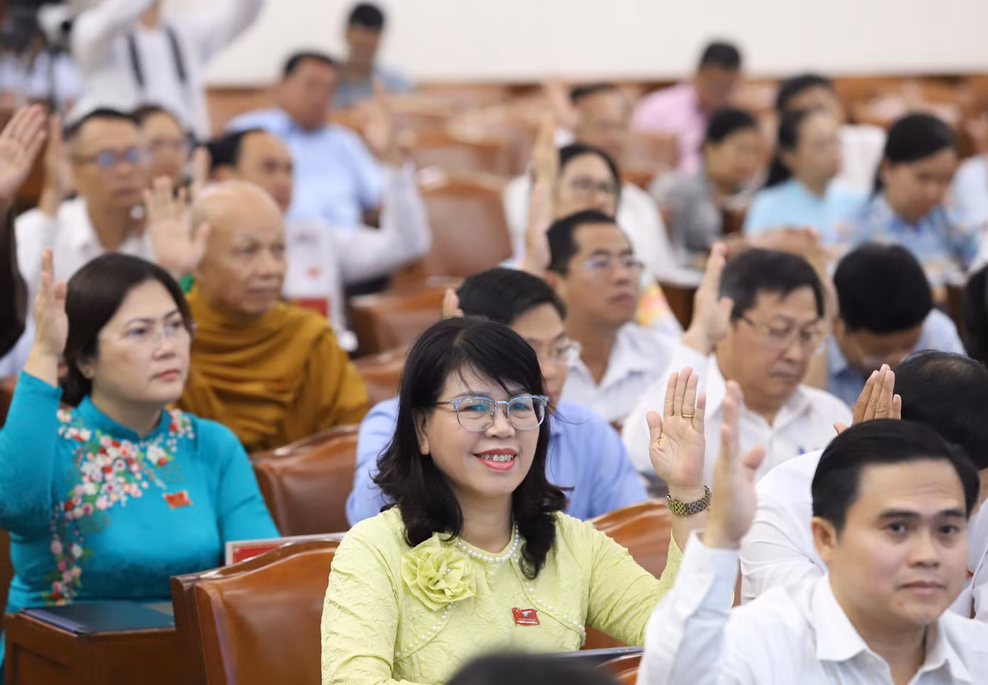 Đại biểu HĐND TPHCM biểu quyết nội dung kỳ họp thứ 22, khóa X. Ảnh: Ngô Tùng Đại biểu HĐND TPHCM biểu quyết nội dung kỳ họp thứ 22, khóa X. Ảnh: Ngô Tùng