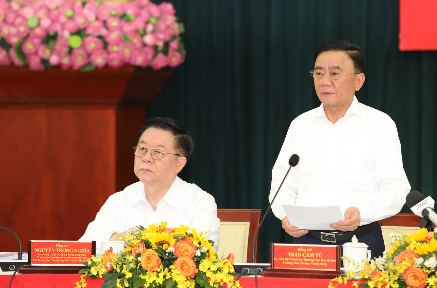 Thường trực Ban Bí thư Trần Cẩm Tú phát biểu kết luận buổi làm việc. Thường trực Ban Bí thư Trần Cẩm Tú phát biểu kết luận buổi làm việc.